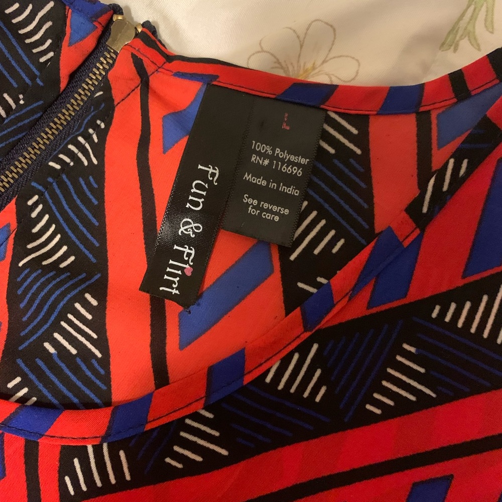 Patterned Top - Picture 6 of 7